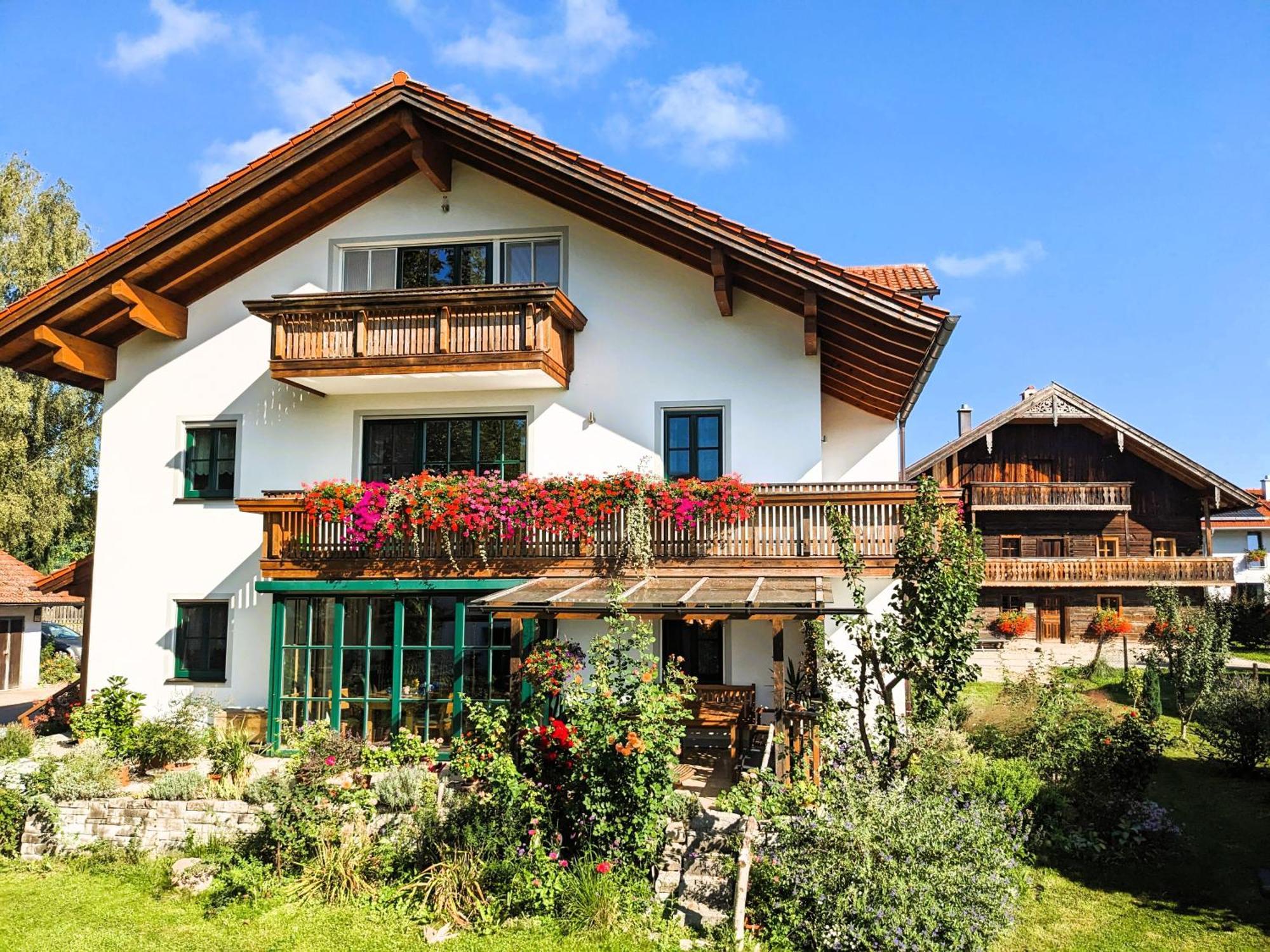 Ferienwohnungen Auf Dem Paulbauernhof Triebenbach Exterior photo